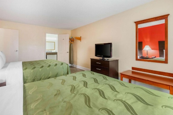 Quality Inn & Suites Lexington image 18