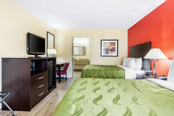 Quality Inn & Suites Lexington image 7